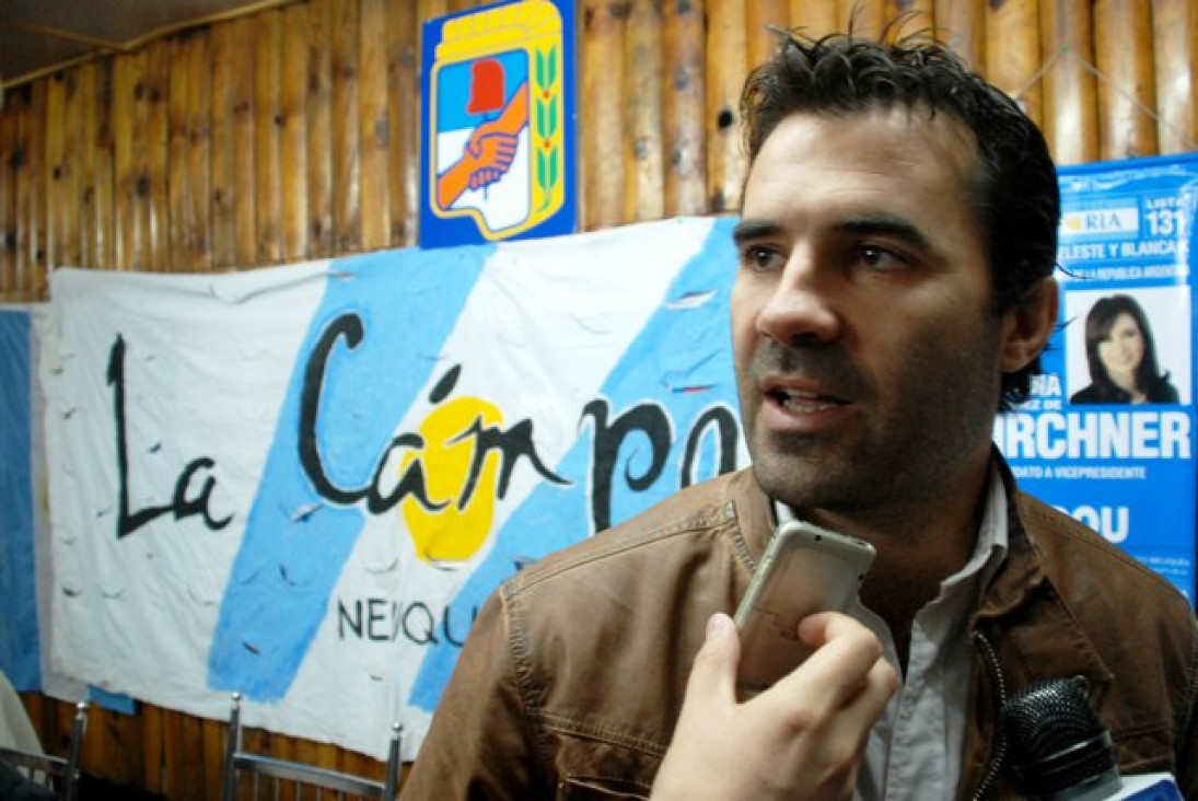 imagen Darío  Martínez (FPV): "El presidente Macri deberá responder ante la sociedad y ante la justicia para qué creó dos sociedades en esos paraísos fiscales"