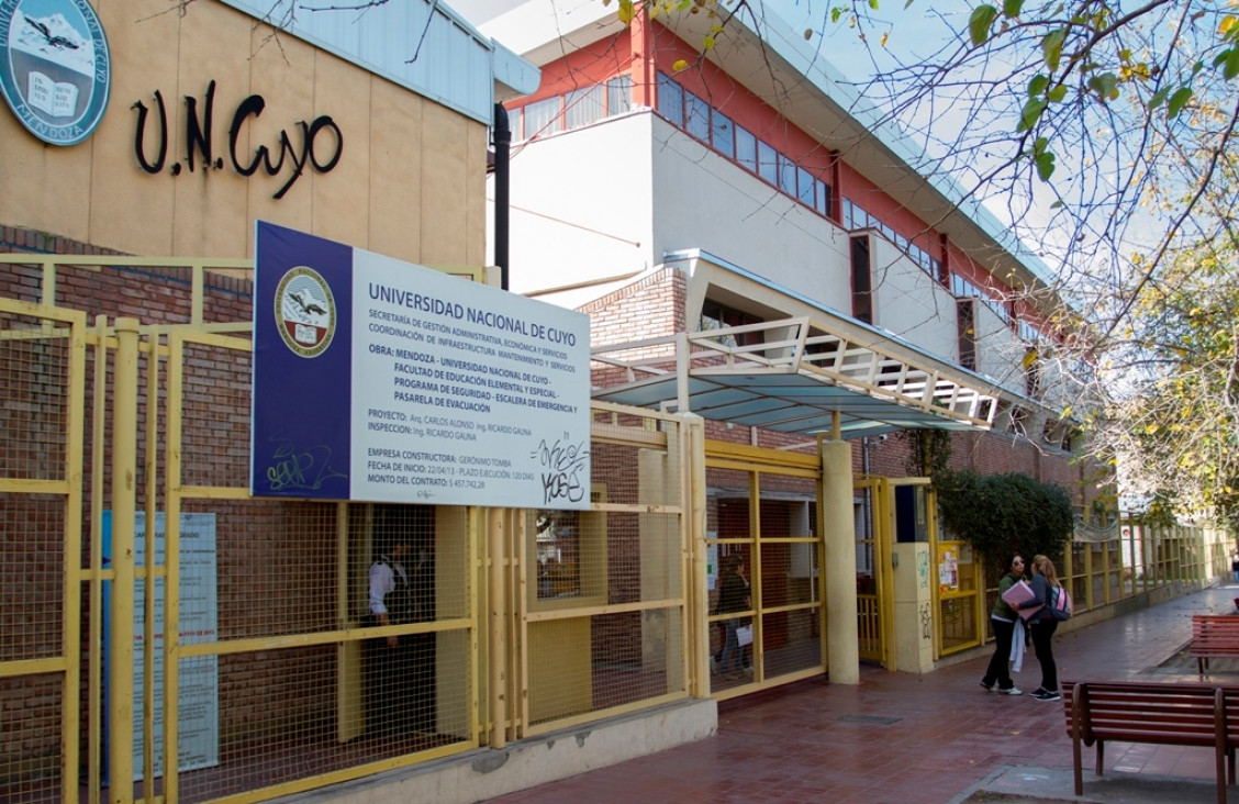 imagen La Asamblea Universitaria cambiará el nombre de la FEEyE