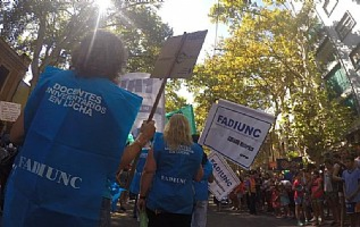 imagen Paro nacional en Mendoza: adhieren docentes e investigadores de la UNCUYO