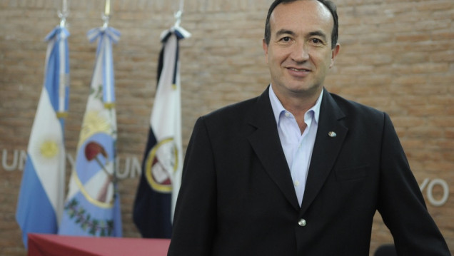 imagen Gabriel Fidel: "Mi dedicación será completa si llego al Vicerrectorado"
