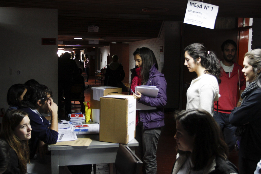 imagen Segunda vuelta en la FCPyS: Voto de las candidatas a decana